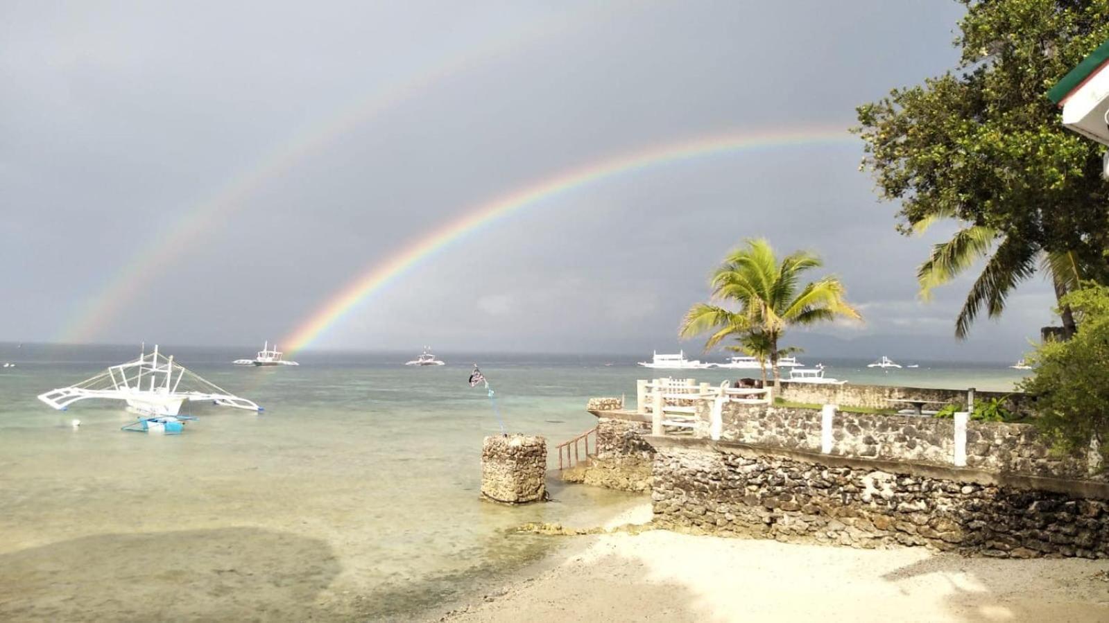 Love'S Beach & Dive Resort Moalboal Exterior foto